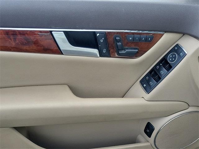 2011 Mercedes-benz C-class C 300, available for sale in Stratford, Connecticut | Wiz Leasing Inc. Stratford, Connecticut 2011 Mercedes-benz C-class C 300, available for sale in Stratford, Connecticut | Wiz Leasing Inc. Stratford, Connecticut