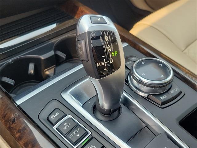 2015 BMW X5 xDrive35i, available for sale in Stratford, Connecticut | Wiz Leasing Inc. Stratford, Connecticut 2015 BMW X5 xDrive35i, available for sale in Stratford, Connecticut | Wiz Leasing Inc. Stratford, Connecticut