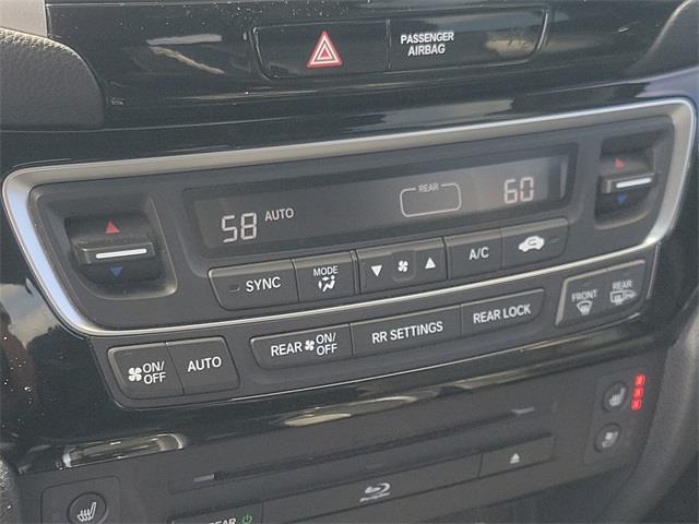 2016 Honda Pilot Elite, available for sale in Stratford, Connecticut | Wiz Leasing Inc. Stratford, Connecticut 2016 Honda Pilot Elite, available for sale in Stratford, Connecticut | Wiz Leasing Inc. Stratford, Connecticut