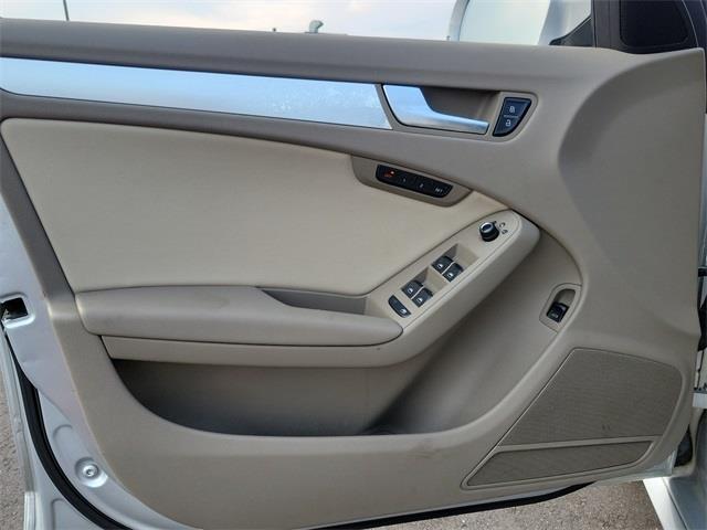 2012 Audi A4 2.0T Avant Premium Plus, available for sale in Stratford, Connecticut | Wiz Leasing Inc. Stratford, Connecticut 2012 Audi A4 2.0T Avant Premium Plus, available for sale in Stratford, Connecticut | Wiz Leasing Inc. Stratford, Connecticut