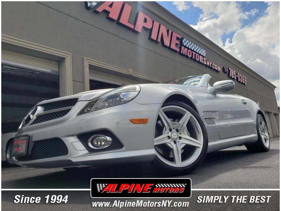 2012 Mercedes-Benz SL-Class 2dr Roadster SL 550, available for sale in Wantagh, New York | Alpine Motors Inc. Wantagh, New York