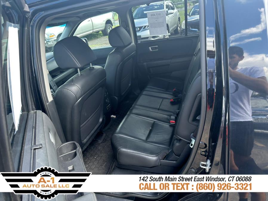 2013 Honda Pilot 4WD 4dr Touring w/RES & Navi, available for sale in East Windsor, Connecticut | A1 Auto Sale LLC. East Windsor, Connecticut 2013 Honda Pilot 4WD 4dr Touring w/RES & Navi, available for sale in East Windsor, Connecticut | A1 Auto Sale LLC. East Windsor, Connecticut