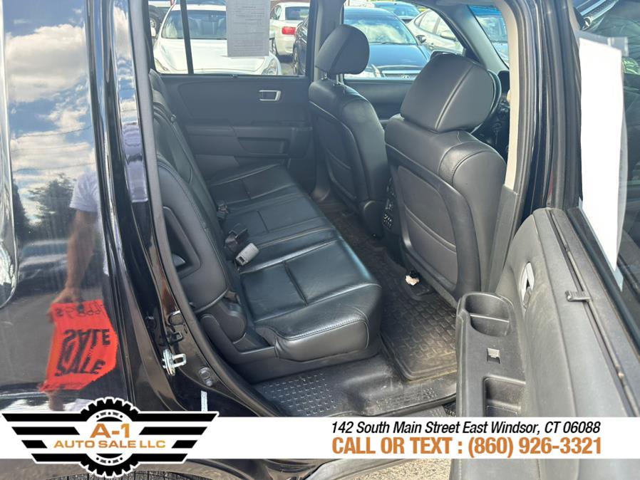 2013 Honda Pilot 4WD 4dr Touring w/RES & Navi, available for sale in East Windsor, Connecticut | A1 Auto Sale LLC. East Windsor, Connecticut 2013 Honda Pilot 4WD 4dr Touring w/RES & Navi, available for sale in East Windsor, Connecticut | A1 Auto Sale LLC. East Windsor, Connecticut