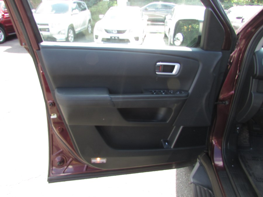2015 Honda Pilot 4WD 4dr EX-L, available for sale in East Windsor, Connecticut | United Auto Sales of E Windsor, Inc. East Windsor, Connecticut 2015 Honda Pilot 4WD 4dr EX-L, available for sale in East Windsor, Connecticut | United Auto Sales of E Windsor, Inc. East Windsor, Connecticut