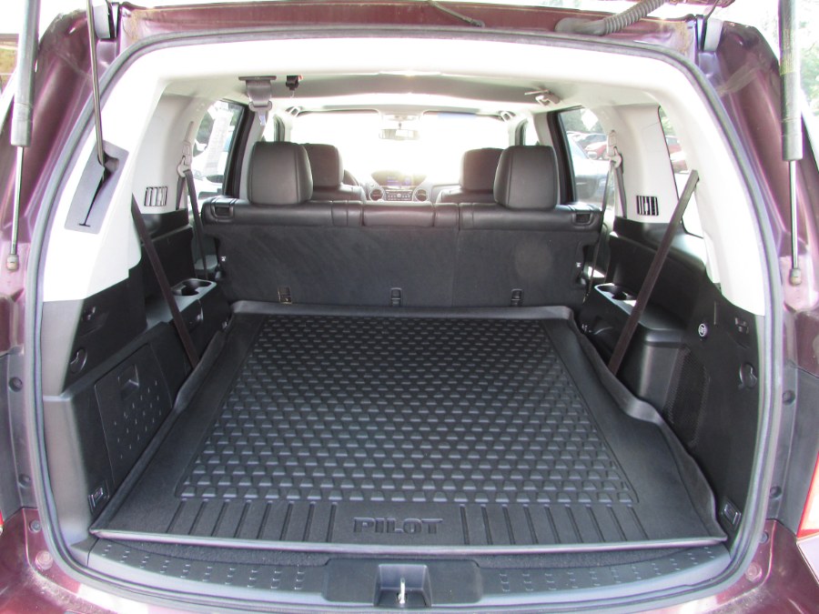 2015 Honda Pilot 4WD 4dr EX-L, available for sale in East Windsor, Connecticut | United Auto Sales of E Windsor, Inc. East Windsor, Connecticut 2015 Honda Pilot 4WD 4dr EX-L, available for sale in East Windsor, Connecticut | United Auto Sales of E Windsor, Inc. East Windsor, Connecticut