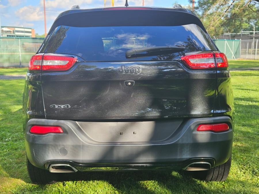 2015 Jeep Cherokee 4WD 4dr Latitude, available for sale in New Britain, Connecticut | Supreme Automotive. New Britain, Connecticut 2015 Jeep Cherokee 4WD 4dr Latitude, available for sale in New Britain, Connecticut | Supreme Automotive. New Britain, Connecticut