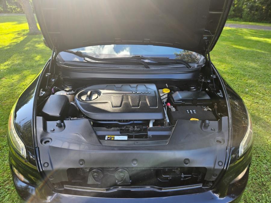 2015 Jeep Cherokee 4WD 4dr Latitude, available for sale in New Britain, Connecticut | Supreme Automotive. New Britain, Connecticut 2015 Jeep Cherokee 4WD 4dr Latitude, available for sale in New Britain, Connecticut | Supreme Automotive. New Britain, Connecticut