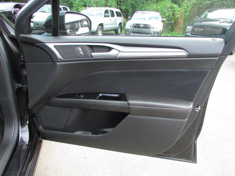 2013 Ford Fusion 4dr Sdn SE FWD, available for sale in East Windsor, Connecticut | United Auto Sales of E Windsor, Inc. East Windsor, Connecticut 2013 Ford Fusion 4dr Sdn SE FWD, available for sale in East Windsor, Connecticut | United Auto Sales of E Windsor, Inc. East Windsor, Connecticut