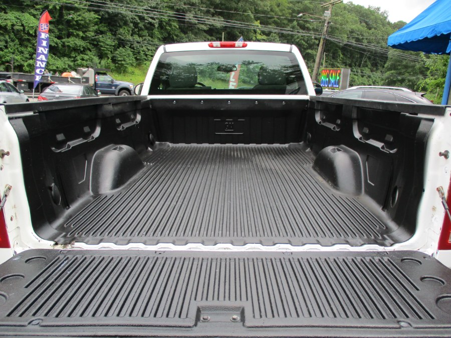 2008 GMC Sierra 2500HD 4WD Reg Cab 133" Work Truck, available for sale in Meriden, Connecticut | Cos Central Auto. Meriden, Connecticut 2008 GMC Sierra 2500HD 4WD Reg Cab 133" Work Truck, available for sale in Meriden, Connecticut | Cos Central Auto. Meriden, Connecticut