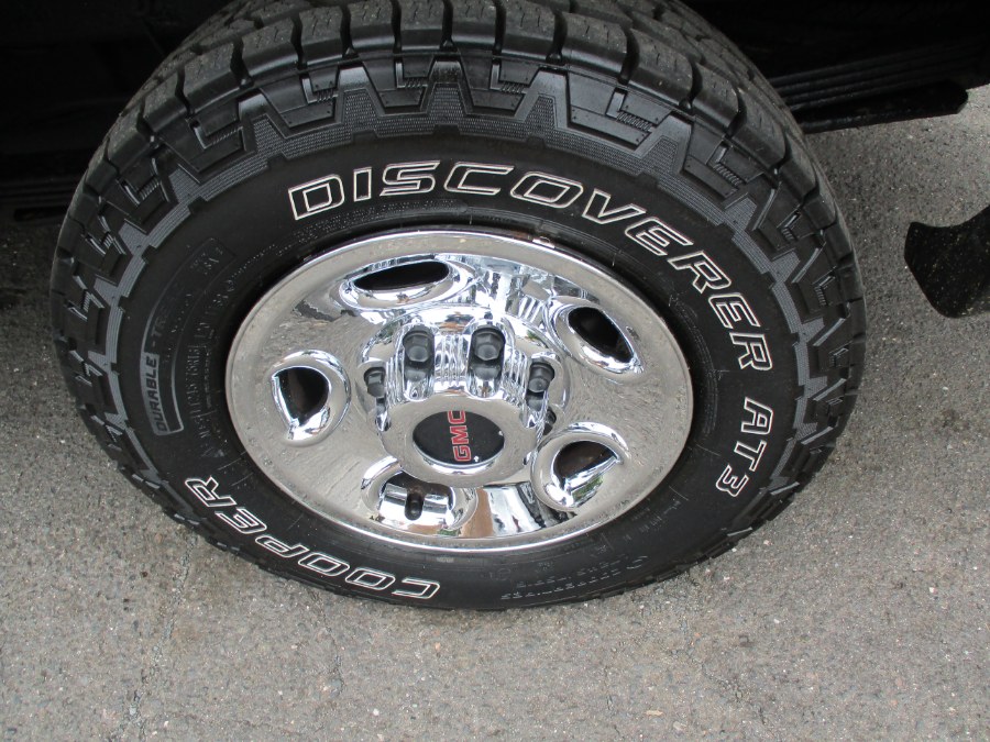 2008 GMC Sierra 2500HD 4WD Reg Cab 133" Work Truck, available for sale in Meriden, Connecticut | Cos Central Auto. Meriden, Connecticut 2008 GMC Sierra 2500HD 4WD Reg Cab 133" Work Truck, available for sale in Meriden, Connecticut | Cos Central Auto. Meriden, Connecticut