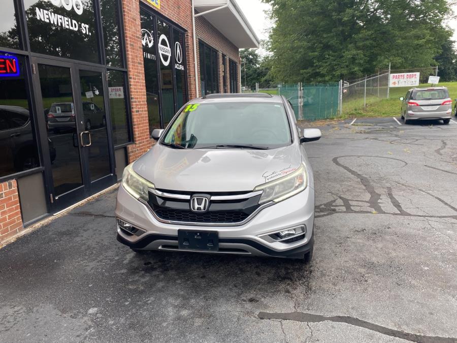 Used 2015 Honda CR-V in Middletown, Connecticut | Newfield Auto Sales. Middletown, Connecticut