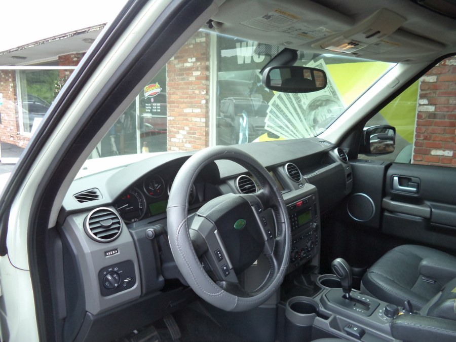 2005 Land Rover LR3 4dr Wgn SE, available for sale in Naugatuck, Connecticut | Riverside Motorcars, LLC. Naugatuck, Connecticut 2005 Land Rover LR3 4dr Wgn SE, available for sale in Naugatuck, Connecticut | Riverside Motorcars, LLC. Naugatuck, Connecticut