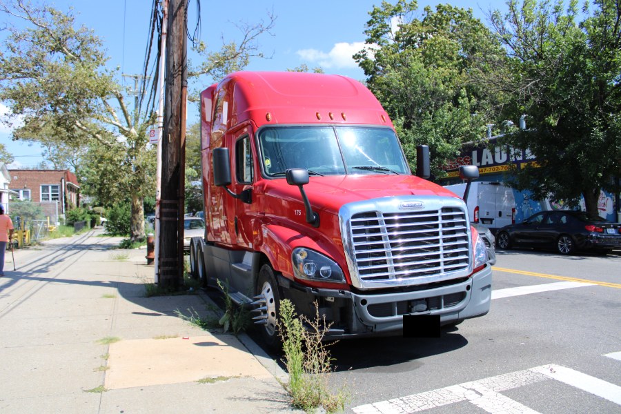 2017 Freightliner DS DS, available for sale in BROOKLYN, New York | Deals on Wheels International Auto. BROOKLYN, New York 2017 Freightliner DS DS, available for sale in BROOKLYN, New York | Deals on Wheels International Auto. BROOKLYN, New York