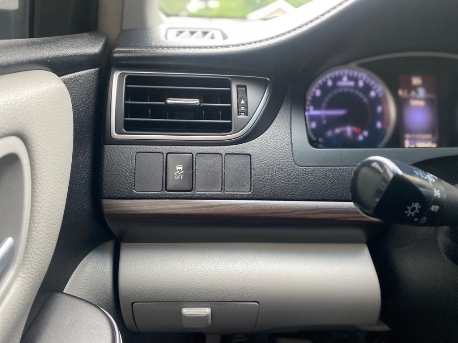2016 Toyota Camry 4dr Sdn I4 Auto LE (Natl), available for sale in Hamden, Connecticut | Adonai Auto Sales LLC. Hamden, Connecticut 2016 Toyota Camry 4dr Sdn I4 Auto LE (Natl), available for sale in Hamden, Connecticut | Adonai Auto Sales LLC. Hamden, Connecticut