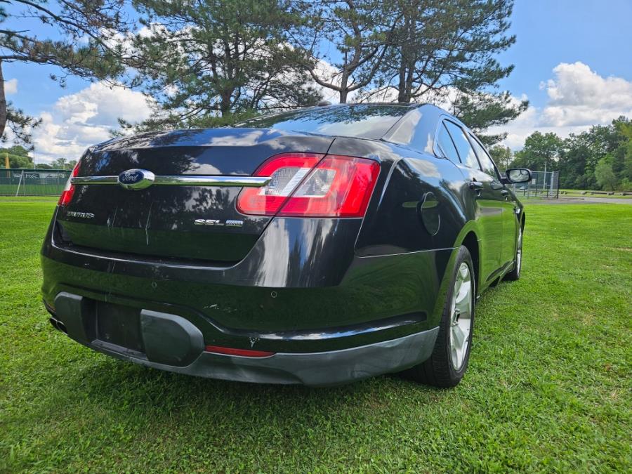 2012 Ford Taurus 4dr Sdn SEL AWD, available for sale in New Britain, Connecticut | Supreme Automotive. New Britain, Connecticut 2012 Ford Taurus 4dr Sdn SEL AWD, available for sale in New Britain, Connecticut | Supreme Automotive. New Britain, Connecticut