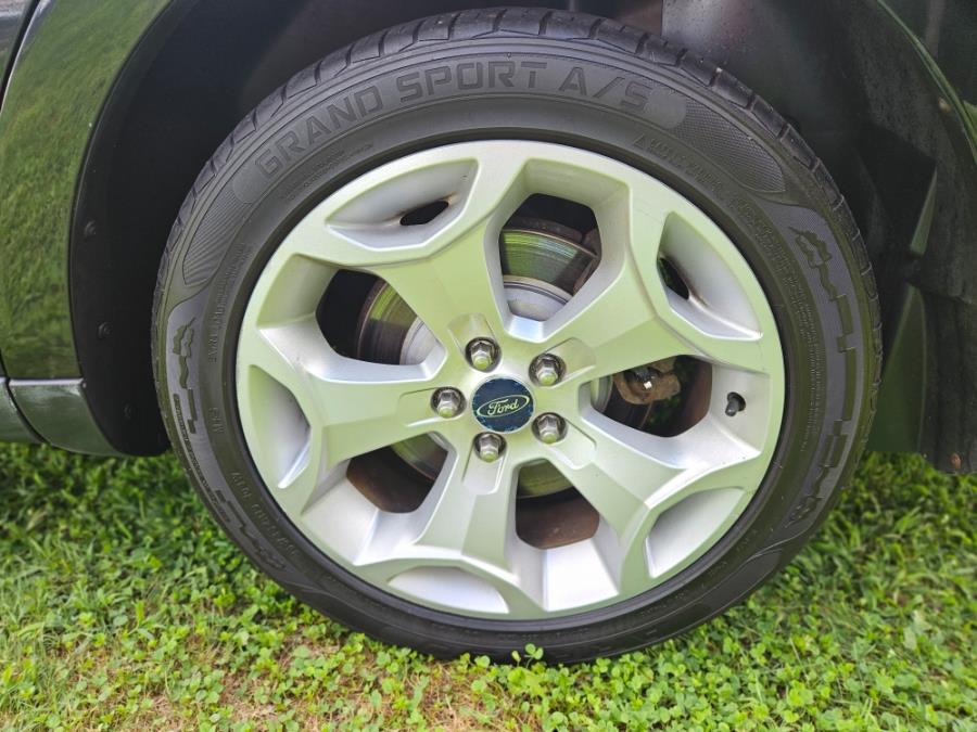 2012 Ford Taurus 4dr Sdn SEL AWD, available for sale in New Britain, Connecticut | Supreme Automotive. New Britain, Connecticut 2012 Ford Taurus 4dr Sdn SEL AWD, available for sale in New Britain, Connecticut | Supreme Automotive. New Britain, Connecticut