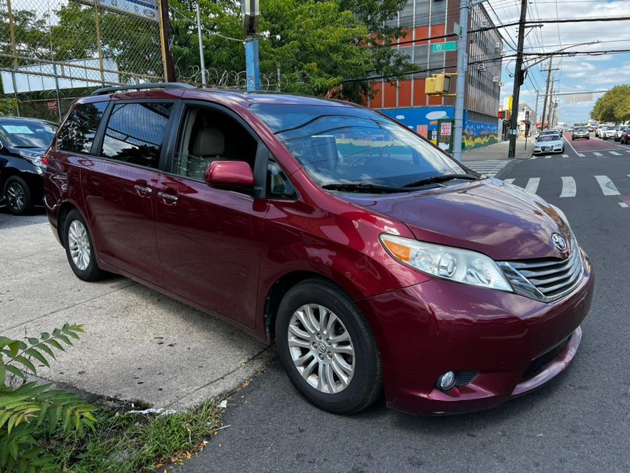 2011 Toyota Sienna 5dr 7-Pass Van V6 Ltd FWD, available for sale in BROOKLYN, New York | Deals on Wheels International Auto. BROOKLYN, New York
