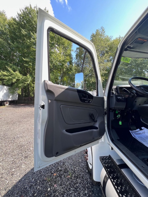 2022 International MV607 26 FEET DRY BOX + CUMMINS + LIFT GATE + NO CDL, available for sale in South Amboy, New Jersey | NJ Truck Spot. South Amboy, New Jersey 2022 International MV607 26 FEET DRY BOX + CUMMINS + LIFT GATE + NO CDL, available for sale in South Amboy, New Jersey | NJ Truck Spot. South Amboy, New Jersey
