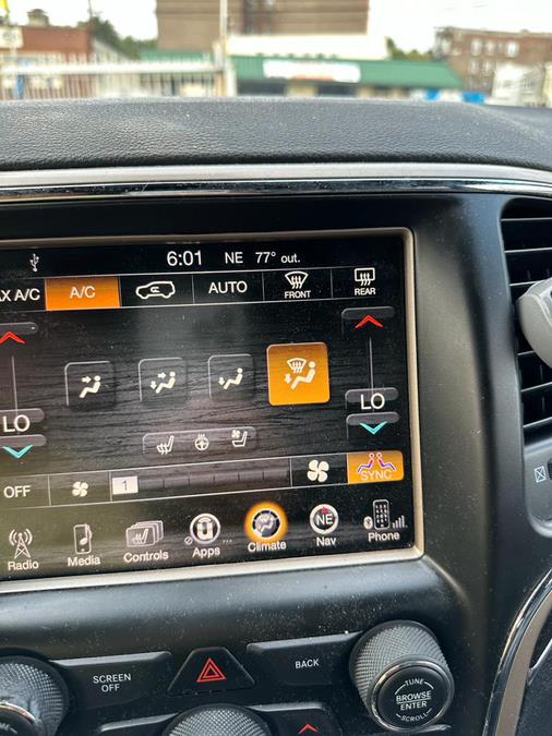 2015 Jeep Grand Cherokee 4WD 4dr Limited, available for sale in Jersey City, New Jersey | Car Valley Group. Jersey City, New Jersey 2015 Jeep Grand Cherokee 4WD 4dr Limited, available for sale in Jersey City, New Jersey | Car Valley Group. Jersey City, New Jersey