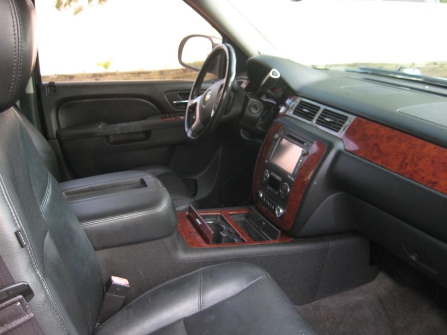 2013 Chevrolet Suburban LTZ 4x4 4dr SUV, available for sale in Massapequa, New York | Rite Choice Auto Inc.. Massapequa, New York 2013 Chevrolet Suburban LTZ 4x4 4dr SUV, available for sale in Massapequa, New York | Rite Choice Auto Inc.. Massapequa, New York