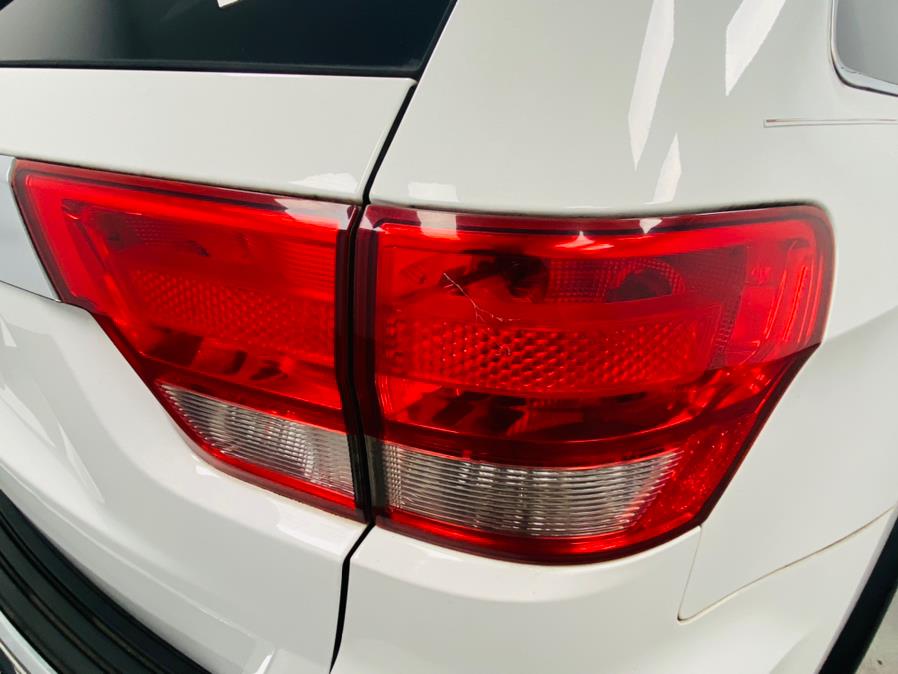 2013 Jeep Grand Cherokee 4WD 4dr Overland, available for sale in Linden, New Jersey | East Coast Auto Group. Linden, New Jersey 2013 Jeep Grand Cherokee 4WD 4dr Overland, available for sale in Linden, New Jersey | East Coast Auto Group. Linden, New Jersey