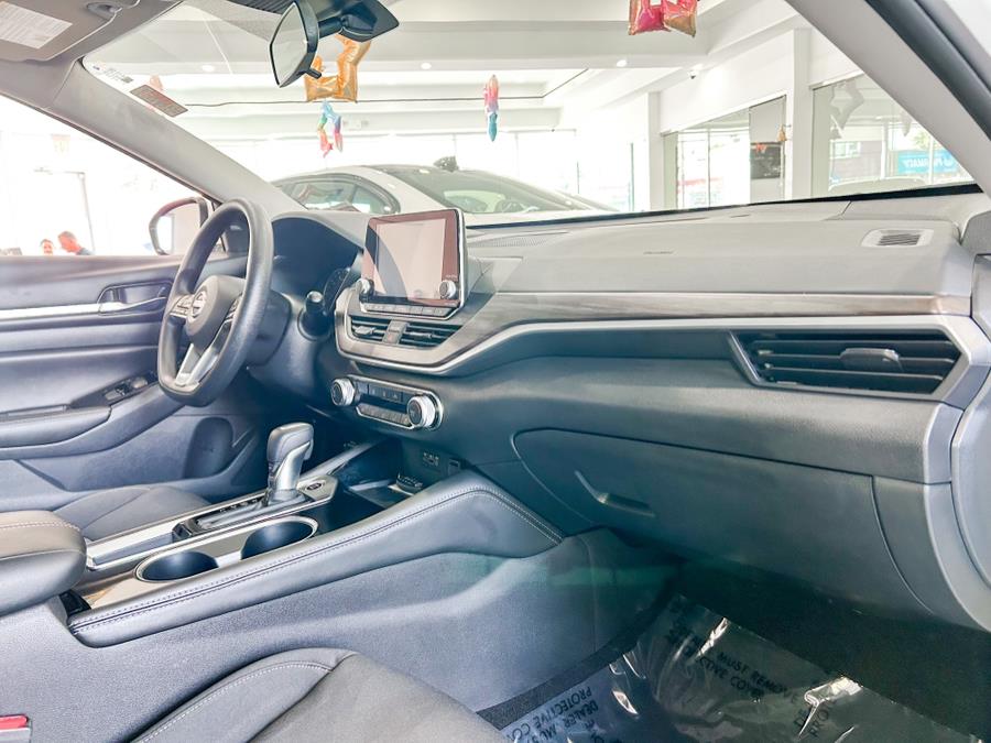 2023 Nissan Altima 2.5 SV Sedan, available for sale in Franklin Square, New York | Luxury Motor Club. Franklin Square, New York 2023 Nissan Altima 2.5 SV Sedan, available for sale in Franklin Square, New York | Luxury Motor Club. Franklin Square, New York
