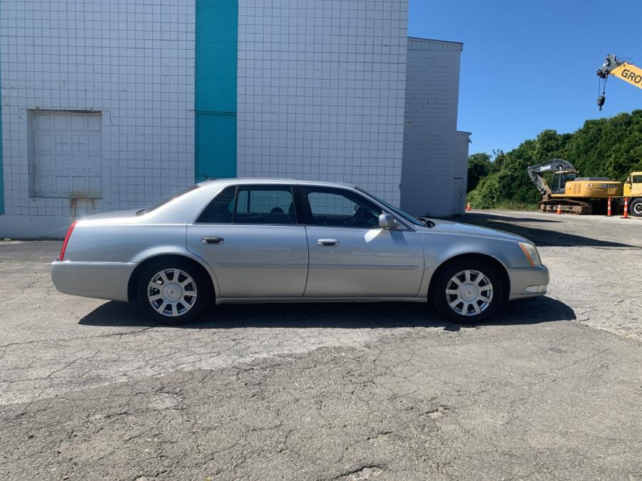 2008 Cadillac DTS 4dr Sdn w/1SA, available for sale in Milford, Connecticut | Dealertown Auto Wholesalers. Milford, Connecticut