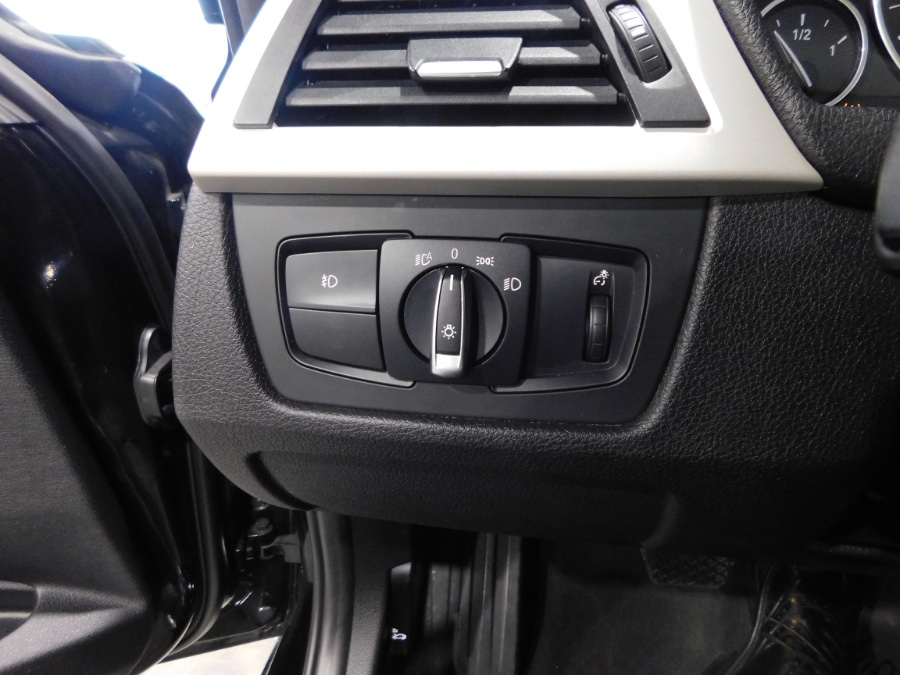 2016 BMW 3 Series 4dr Sdn 320i xDrive AWD South Africa, available for sale in Lodi, New Jersey | Soliman Motors. Lodi, New Jersey 2016 BMW 3 Series 4dr Sdn 320i xDrive AWD South Africa, available for sale in Lodi, New Jersey | Soliman Motors. Lodi, New Jersey