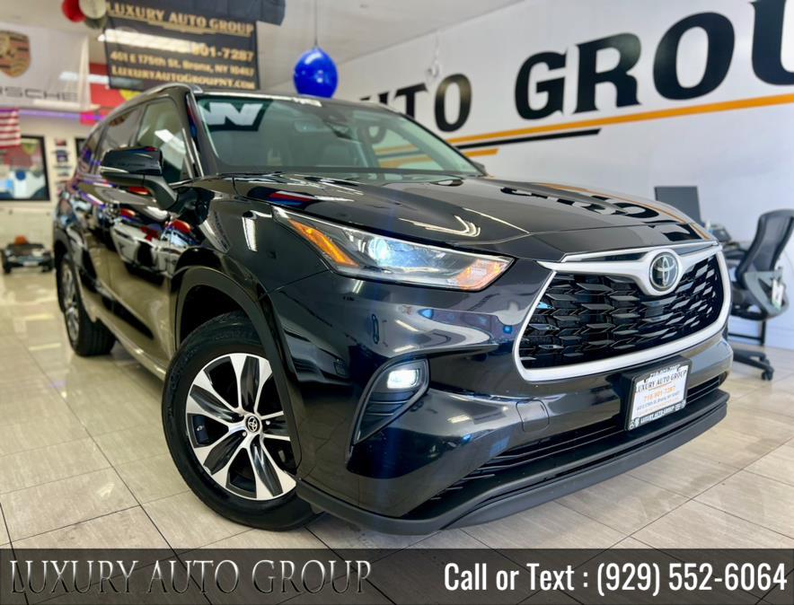 2021 Toyota Highlander XLE AWD (Natl), available for sale in Bronx, New York | Luxury Auto Group. Bronx, New York