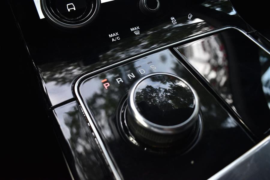 2019 Land Rover Range Rover Velar P250 R Dynamic SE AWD 4dr SUV, available for sale in Great Neck, New York | Camy Cars. Great Neck, New York 2019 Land Rover Range Rover Velar P250 R Dynamic SE AWD 4dr SUV, available for sale in Great Neck, New York | Camy Cars. Great Neck, New York