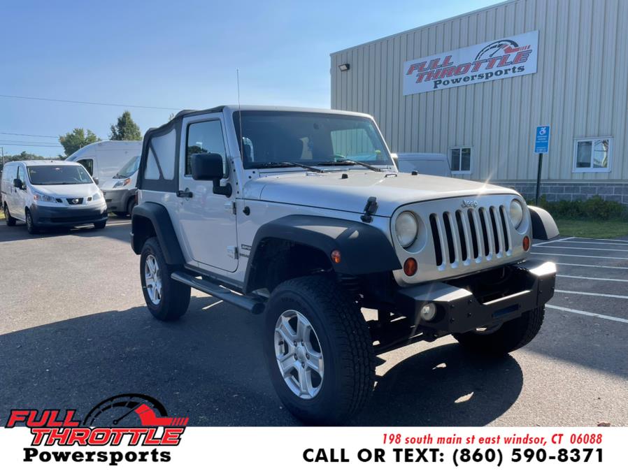 2009 Jeep Wrangler Unlimited 4WD 4dr X, available for sale in East Windsor, Connecticut | Full Throttle Power Sports LLC. East Windsor, Connecticut