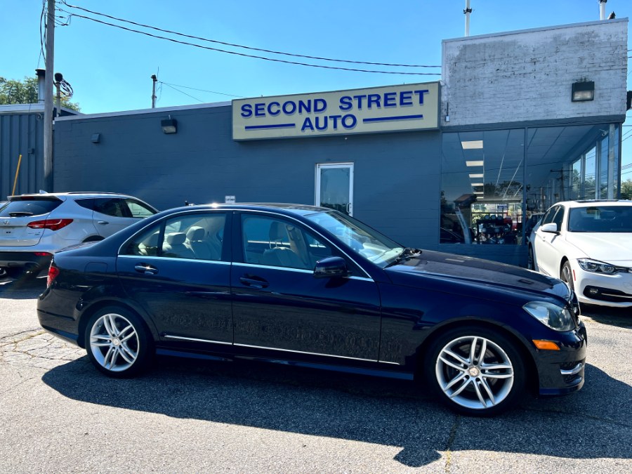 Used 2014 Mercedes-Benz C-Class in Manchester, New Hampshire | Second Street Auto Sales Inc. Manchester, New Hampshire