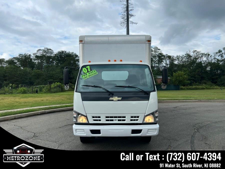 2007 Chevrolet / Isuzu NQR W5500 24 Feet Box, available for sale in South River, New Jersey | Metrozone Motor Group. South River, New Jersey 2007 Chevrolet / Isuzu NQR W5500 24 Feet Box, available for sale in South River, New Jersey | Metrozone Motor Group. South River, New Jersey