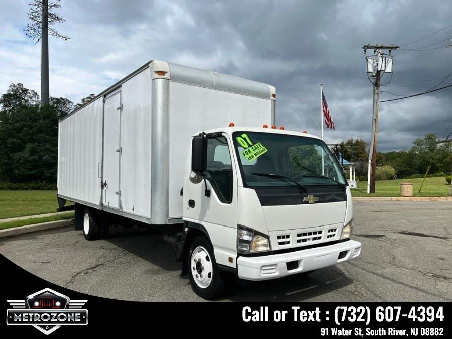 Used 2007 Chevrolet / Isuzu NQR W5500 in South River, New Jersey | Metrozone Motor Group. South River, New Jersey