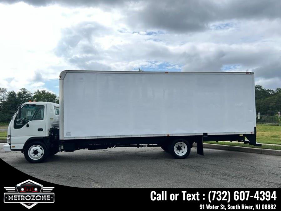 2007 Chevrolet / Isuzu NQR W5500 24 Feet Box, available for sale in South River, New Jersey | Metrozone Motor Group. South River, New Jersey 2007 Chevrolet / Isuzu NQR W5500 24 Feet Box, available for sale in South River, New Jersey | Metrozone Motor Group. South River, New Jersey
