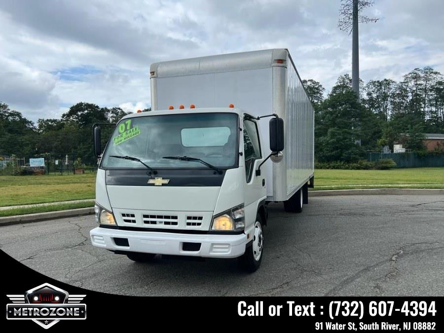 2007 Chevrolet / Isuzu NQR W5500 24 Feet Box, available for sale in South River, New Jersey | Metrozone Motor Group. South River, New Jersey 2007 Chevrolet / Isuzu NQR W5500 24 Feet Box, available for sale in South River, New Jersey | Metrozone Motor Group. South River, New Jersey