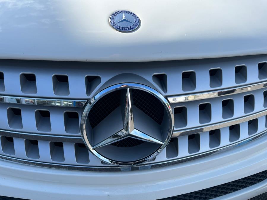 2008 Mercedes-Benz ML350 4MATIC 4dr 3.5L, available for sale in Elmont, New York | Sunrise of Elmont. Elmont, New York 2008 Mercedes-Benz ML350 4MATIC 4dr 3.5L, available for sale in Elmont, New York | Sunrise of Elmont. Elmont, New York