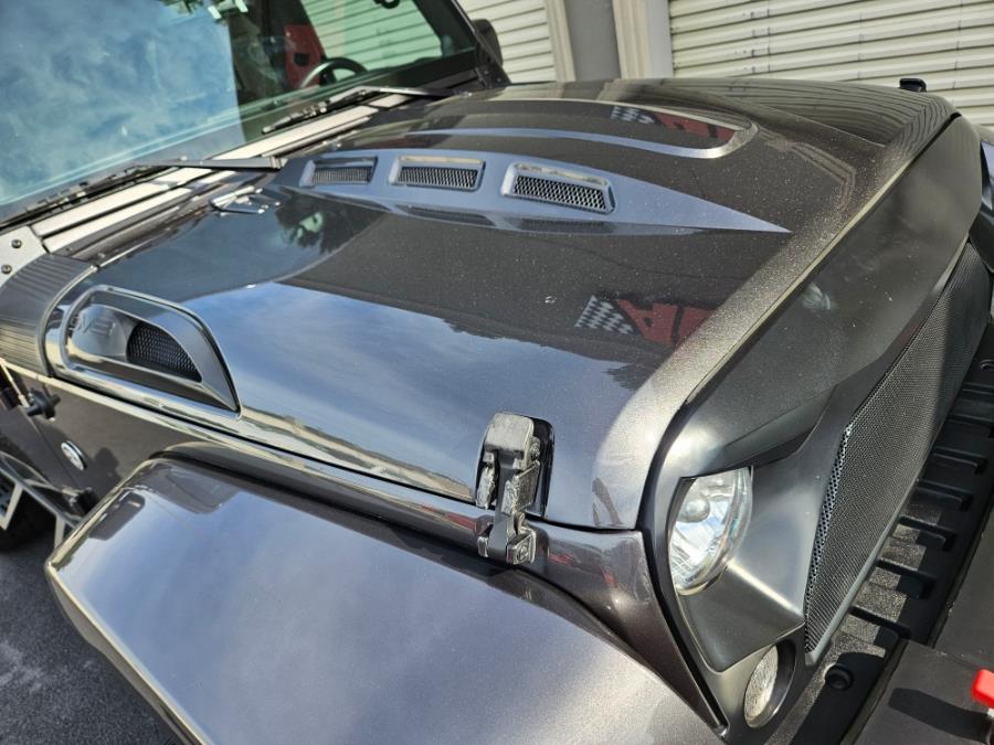 2014 Jeep Wrangler Unlimited 4WD 4dr Sahara, available for sale in Wantagh, New York | Alpine Motors Inc. Wantagh, New York 2014 Jeep Wrangler Unlimited 4WD 4dr Sahara, available for sale in Wantagh, New York | Alpine Motors Inc. Wantagh, New York