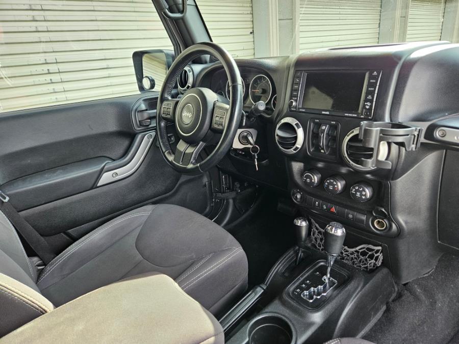 2014 Jeep Wrangler Unlimited 4WD 4dr Sahara, available for sale in Wantagh, New York | Alpine Motors Inc. Wantagh, New York 2014 Jeep Wrangler Unlimited 4WD 4dr Sahara, available for sale in Wantagh, New York | Alpine Motors Inc. Wantagh, New York