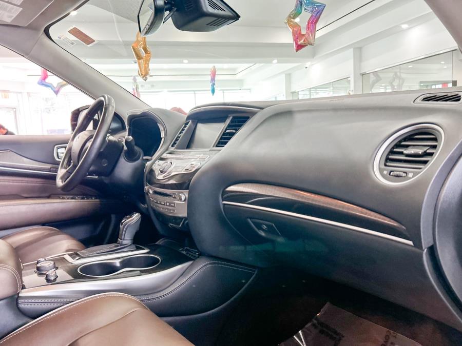 2019 INFINITI QX60 2019.5 LUXE AWD, available for sale in Franklin Square, New York | Luxury Motor Club. Franklin Square, New York 2019 INFINITI QX60 2019.5 LUXE AWD, available for sale in Franklin Square, New York | Luxury Motor Club. Franklin Square, New York