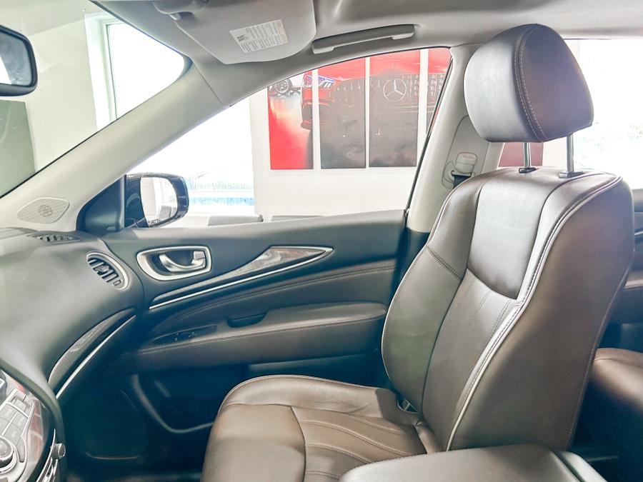 2019 INFINITI QX60 2019.5 LUXE AWD, available for sale in Franklin Square, New York | Luxury Motor Club. Franklin Square, New York 2019 INFINITI QX60 2019.5 LUXE AWD, available for sale in Franklin Square, New York | Luxury Motor Club. Franklin Square, New York