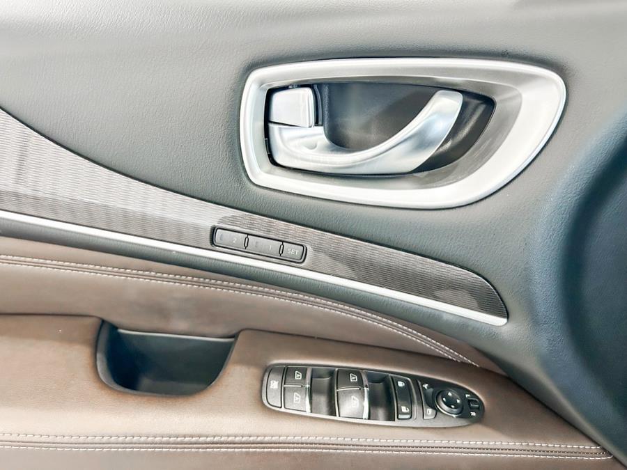 2019 INFINITI QX60 2019.5 LUXE AWD, available for sale in Franklin Square, New York | Luxury Motor Club. Franklin Square, New York 2019 INFINITI QX60 2019.5 LUXE AWD, available for sale in Franklin Square, New York | Luxury Motor Club. Franklin Square, New York