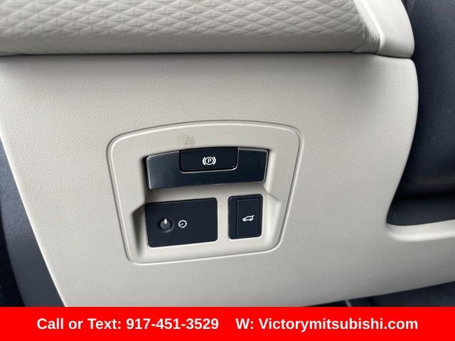 2019 Land Rover Range Rover Velar SE R-Dynamic, available for sale in Freehold, New Jersey | Shop Auto. Freehold, New Jersey 2019 Land Rover Range Rover Velar SE R-Dynamic, available for sale in Freehold, New Jersey | Shop Auto. Freehold, New Jersey