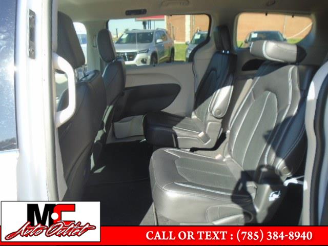 2022 Chrysler Pacifica Touring L FWD, available for sale in Colby, Kansas | M C Auto Outlet Inc. Colby, Kansas 2022 Chrysler Pacifica Touring L FWD, available for sale in Colby, Kansas | M C Auto Outlet Inc. Colby, Kansas