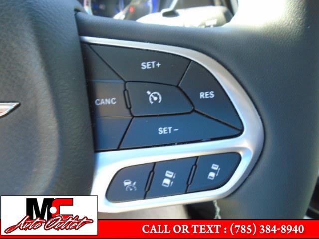 2022 Chrysler Pacifica Touring L FWD, available for sale in Colby, Kansas | M C Auto Outlet Inc. Colby, Kansas 2022 Chrysler Pacifica Touring L FWD, available for sale in Colby, Kansas | M C Auto Outlet Inc. Colby, Kansas