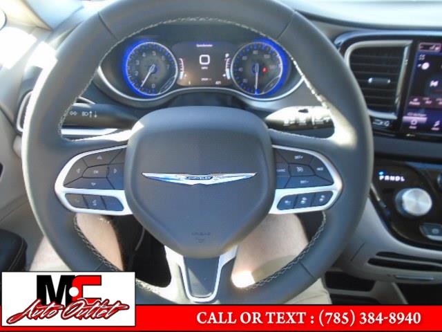 2022 Chrysler Pacifica Touring L FWD, available for sale in Colby, Kansas | M C Auto Outlet Inc. Colby, Kansas 2022 Chrysler Pacifica Touring L FWD, available for sale in Colby, Kansas | M C Auto Outlet Inc. Colby, Kansas