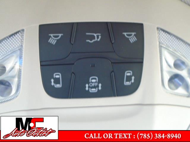 2022 Chrysler Pacifica Touring L FWD, available for sale in Colby, Kansas | M C Auto Outlet Inc. Colby, Kansas 2022 Chrysler Pacifica Touring L FWD, available for sale in Colby, Kansas | M C Auto Outlet Inc. Colby, Kansas
