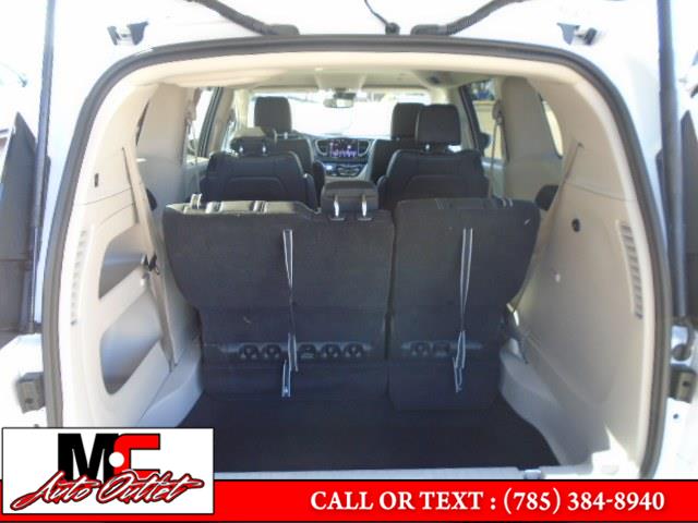 2022 Chrysler Pacifica Touring L FWD, available for sale in Colby, Kansas | M C Auto Outlet Inc. Colby, Kansas 2022 Chrysler Pacifica Touring L FWD, available for sale in Colby, Kansas | M C Auto Outlet Inc. Colby, Kansas