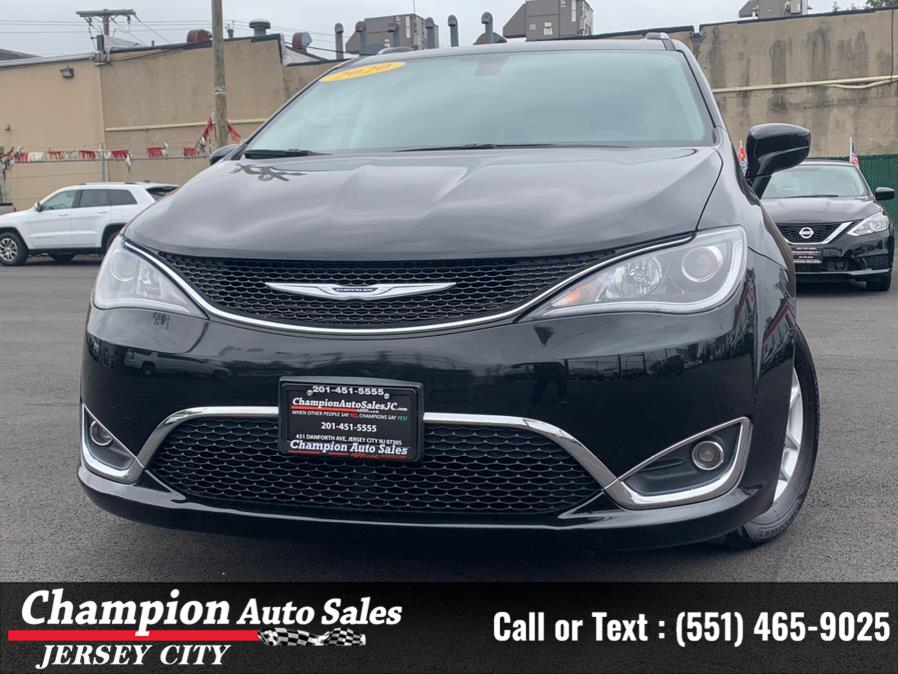 Chrysler Pacifica 2020 in Jersey City, Newark, Bayonne, North Bergen