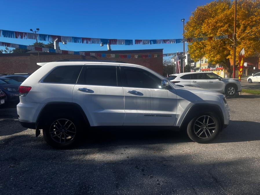 2017 Jeep Grand Cherokee Limited 4x4, available for sale in Worcester, Massachusetts | Sophia's Auto Sales Inc. Worcester, Massachusetts 2017 Jeep Grand Cherokee Limited 4x4, available for sale in Worcester, Massachusetts | Sophia's Auto Sales Inc. Worcester, Massachusetts